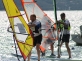 Początkujący surferzy wyszkoleni przez Wojtka.