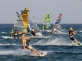 Prasonisi to parę knajpek, dwa sklepy i ... doskonałe miejsce do uprawiania windsurfingu.